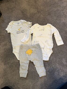 Carter's Gray & Yellow Baby Bodysuits and Pants Set